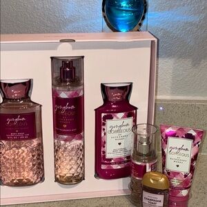 Bath & Body Works Body Wash Collection Gingham Gorgeous Gift Set with box
